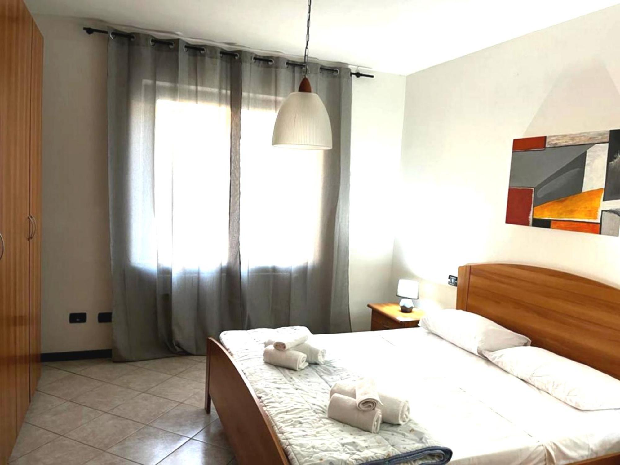 Desenzanoloft Yellow Apartment Desenzano del Garda Exteriör bild