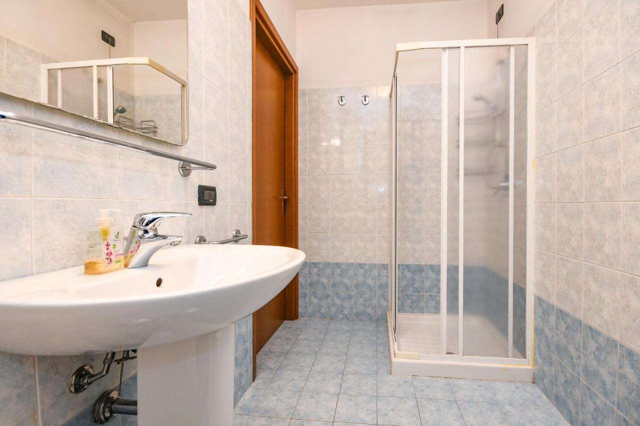 Desenzanoloft Yellow Apartment Desenzano del Garda Exteriör bild