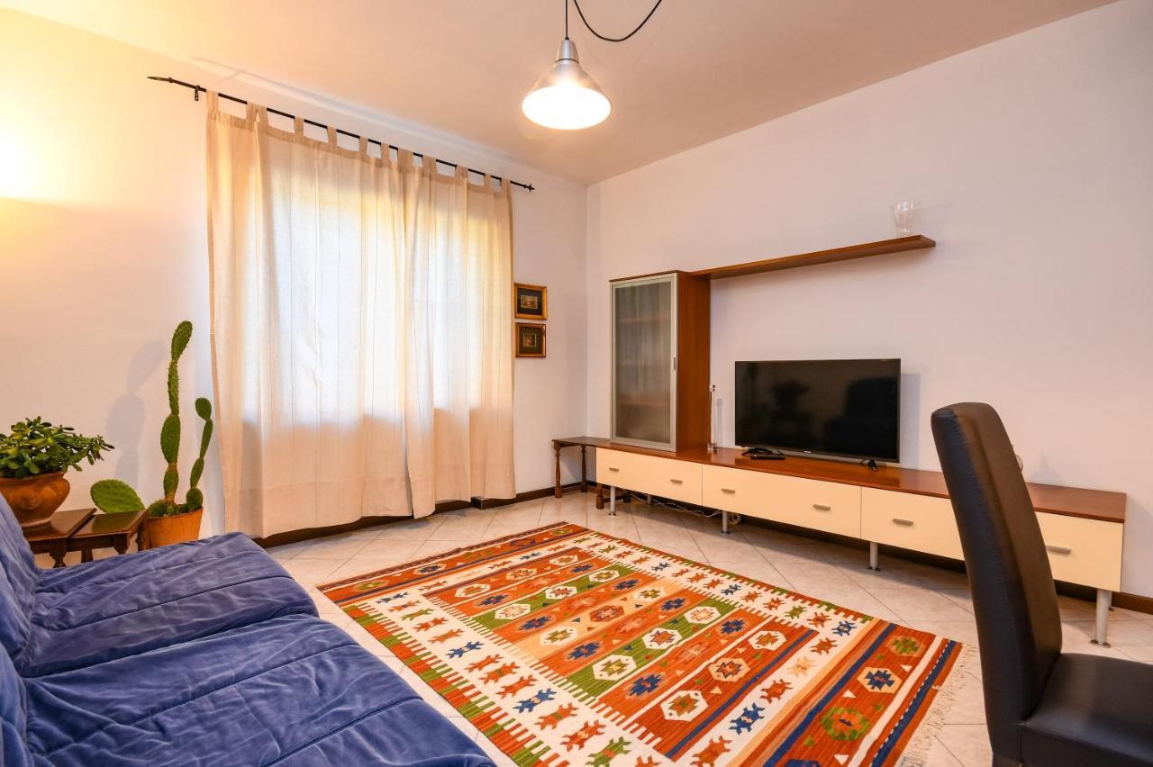 Desenzanoloft Yellow Apartment Desenzano del Garda Exteriör bild