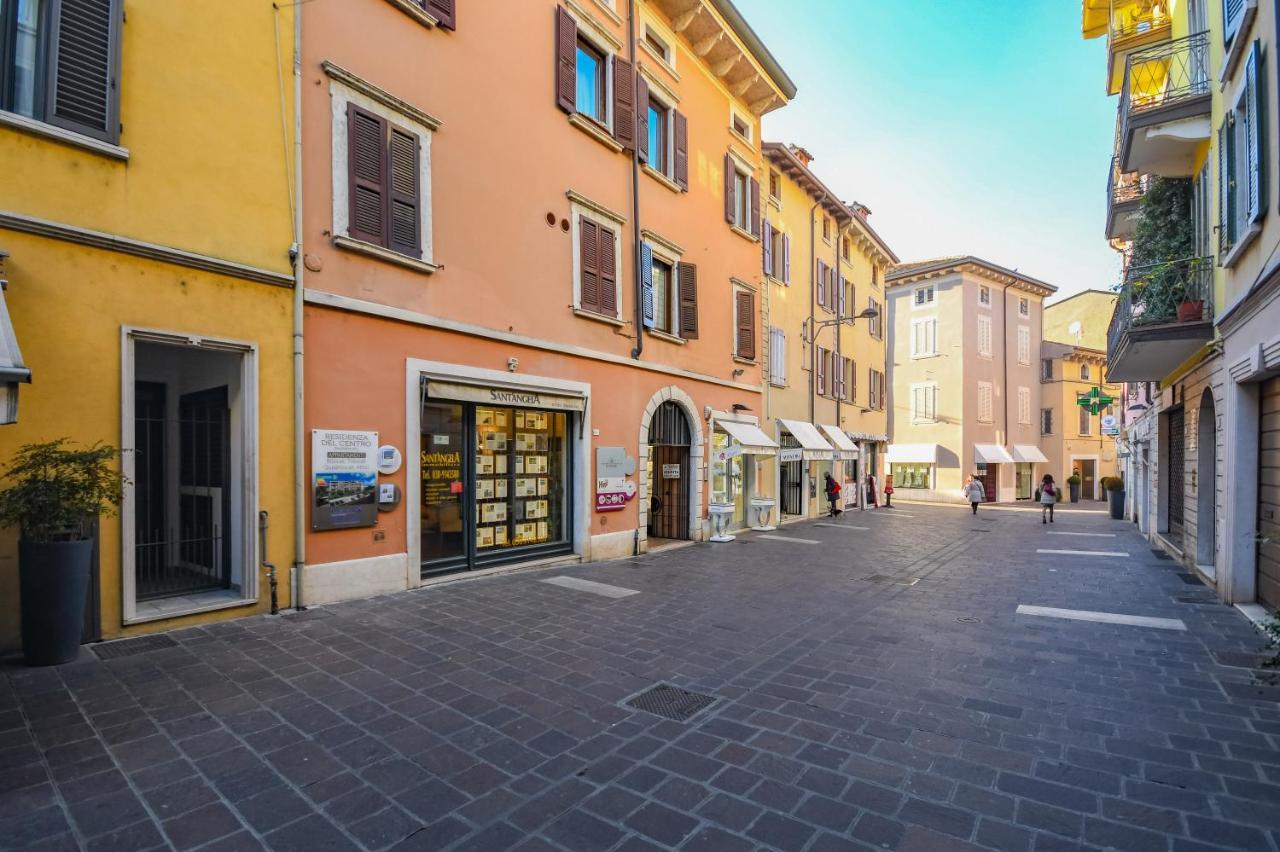 Desenzanoloft Yellow Apartment Desenzano del Garda Exteriör bild